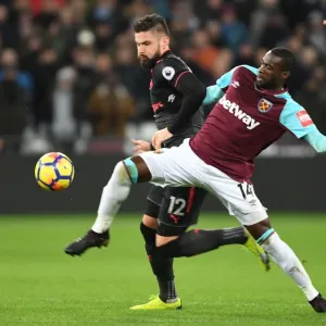 Clash at London Stadium: Giroud vs. Obiang - West Ham United vs. Arsenal, Premier League 2017-18 Clash at London Stadium: Giroud vs. Obiang - West Ham United vs. Arsenal, Premier League 2017-18