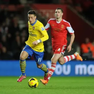 Clash of Midfield Masters: Ozil vs. Schneiderlin, Arsenal vs. Southampton, 2013-14 Clash of Midfield Masters: Ozil vs. Schneiderlin, Arsenal vs. Southampton, 2013-14