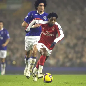 Clash of Midfield Titans: Song vs. Fellaini at Goodison Park, Everton vs. Arsenal, 2009 Clash of Midfield Titans: Song vs. Fellaini at Goodison Park, Everton vs. Arsenal, 2009