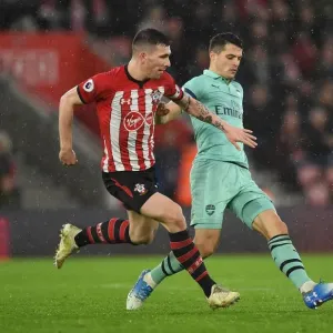 Clash of Midfield Titans: Xhaka vs. Hojbjerg - A Battle in the Heart of the Southampton vs. Arsenal Rivalry, Premier League, 2018-19