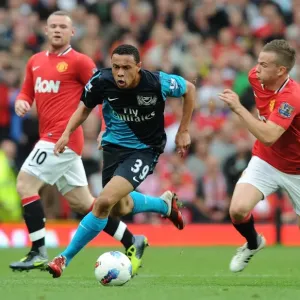 Clash of Midfielders: Coquelin vs. Cleverley (Manchester United vs. Arsenal, 2011-12) Clash of Midfielders: Coquelin vs. Cleverley (Manchester United vs. Arsenal, 2011-12)