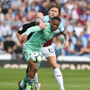 Clash of the Midfielders: Joe Willock vs. Jeff Hendrick (Burnley vs. Arsenal 2018-19)