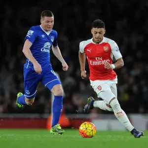 Clash of Midfielders: Oxlade-Chamberlain vs McCarthy (Arsenal vs Everton 2015/16) Clash of Midfielders: Oxlade-Chamberlain vs McCarthy (Arsenal vs Everton 2015/16)
