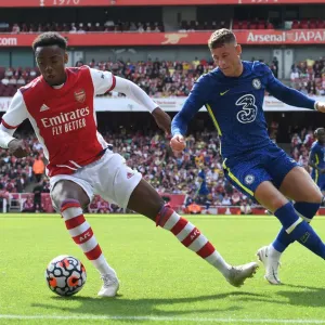 Clash of Minds: Arsenal vs. Chelsea - The Battle for Supremacy at the Emirates Clash of Minds: Arsenal vs. Chelsea - The Battle for Supremacy at the Emirates