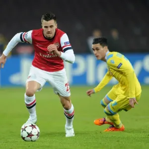 Clash in Naples: Jenkinson Outruns Callejon in Champions League Showdown Clash in Naples: Jenkinson Outruns Callejon in Champions League Showdown