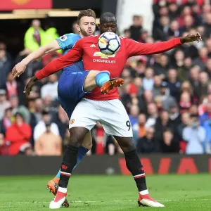 Clash at Old Trafford: Chambers vs. Lukaku - Manchester United vs. Arsenal, Premier League 2017-18 Clash at Old Trafford: Chambers vs. Lukaku - Manchester United vs. Arsenal, Premier League 2017-18
