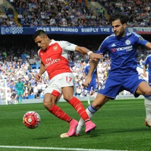 Clash of the Past and Present: Sanchez vs. Fabregas - Chelsea vs. Arsenal, Premier League 2015-16 Clash of the Past and Present: Sanchez vs. Fabregas - Chelsea vs. Arsenal, Premier League 2015-16
