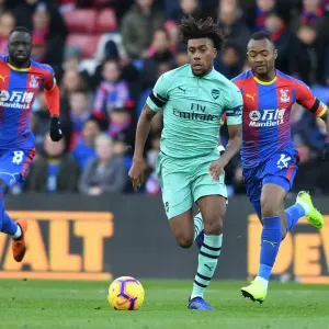 Clash at Selhurst Park: Jordan Ayew vs. Alex Iwobi, Premier League Showdown