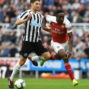 Clash at St. James Park: Welbeck vs. Fernandez - Newcastle United vs. Arsenal FC, Premier League 2018-19