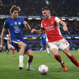 Clash at Stamford Bridge: Xhaka vs. Alonso in Premier League Showdown (Chelsea v Arsenal 2021-22)