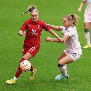 Clash of the Stars: Maritz vs. Lawley in Arsenal vs. Liverpool FA Womens Super League Showdown