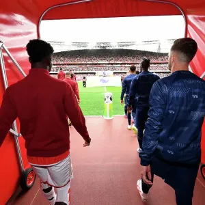 Clash of the Stars: Saka vs. Maddison in the Arsenal vs. Tottenham Showdown (2023-24 Premier League) Clash of the Stars: Saka vs. Maddison in the Arsenal vs. Tottenham Showdown (2023-24 Premier League)