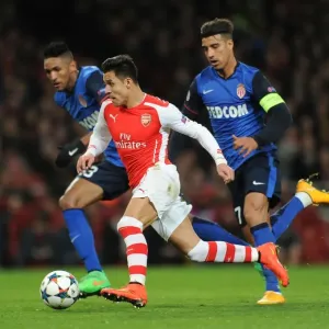Clash of Stars: Sanchez vs. Dirar, Martial - Arsenal vs. Monaco, UEFA Champions League 2015