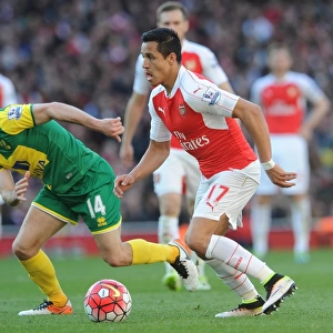 Clash of Stars: Sanchez vs. Hoolahan - Arsenal vs. Norwich City, Premier League