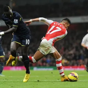 Clash of Stars: Sanchez vs. Mane in Arsenal vs. Southampton Premier League Showdown