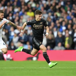 Clash of Styles: Kieran Tierney vs Mateusz Klich - Leeds United vs Arsenal FC, Premier League 2022-23 Clash of Styles: Kieran Tierney vs Mateusz Klich - Leeds United vs Arsenal FC, Premier League 2022-23