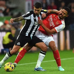 Clash of Titans: Bruno Guimaraes vs. William Saliba - Newcastle United vs. Arsenal FC, Premier League 2023-24 Clash of Titans: Bruno Guimaraes vs. William Saliba - Newcastle United vs. Arsenal FC, Premier League 2023-24