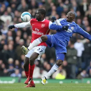 Clash of Titans: Eboue vs. Makelele - Chelsea's Edge: 2:1 Over Arsenal in Premier League Showdown