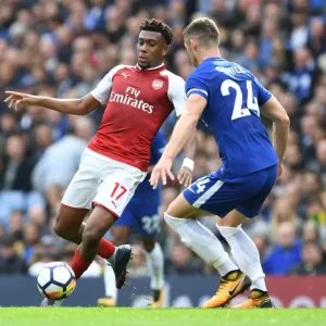 Clash of Titans: Iwobi vs. Cahill - Chelsea vs. Arsenal, Premier League 2017-18 Clash of Titans: Iwobi vs. Cahill - Chelsea vs. Arsenal, Premier League 2017-18