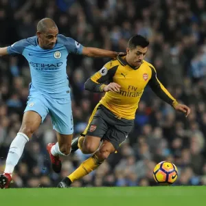 Clash of Titans: Sanchez vs. Fernandinho - Manchester City vs. Arsenal, Premier League, 2016 Clash of Titans: Sanchez vs. Fernandinho - Manchester City vs. Arsenal, Premier League, 2016