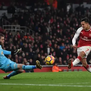 Clash of the Titans: Sanchez vs. De Gea - Arsenal vs. Manchester United, Premier League 2017-18 Clash of the Titans: Sanchez vs. De Gea - Arsenal vs. Manchester United, Premier League 2017-18