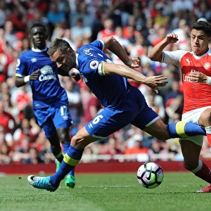 Clash of Titans: Sanchez vs Jagielka - Arsenal vs Everton, Premier League 2016-17