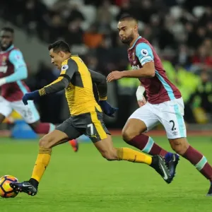 Clash of Titans: Sanchez vs. Reid - West Ham United vs. Arsenal, Premier League, 2016 Clash of Titans: Sanchez vs. Reid - West Ham United vs. Arsenal, Premier League, 2016