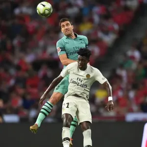 Clash of Titans: Sokratis vs. Weah - Arsenal vs. Paris Saint-Germain Pre-Season Friendly 2018-19