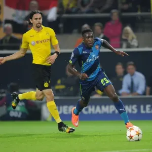 Clash of Titans: Welbeck vs. Subotic - Borussia Dortmund vs. Arsenal, UEFA Champions League