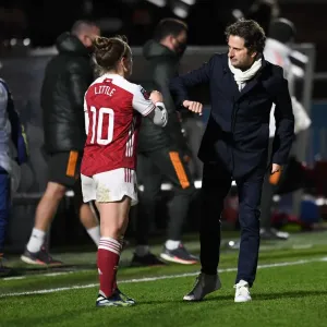 Behind Closed Doors: Montemurro and Little's Victory Celebration - Arsenal Women Triumph Over Manchester United Women in FA WSL Behind Closed Doors: Montemurro and Little's Victory Celebration - Arsenal Women Triumph Over Manchester United Women in FA WSL