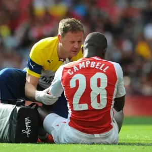 Colin Lewin the Arsenal Physio treats Joel Campbell (Arsenal). Arsenal 5: 1 Benfica Colin Lewin the Arsenal Physio treats Joel Campbell (Arsenal). Arsenal 5: 1 Benfica
