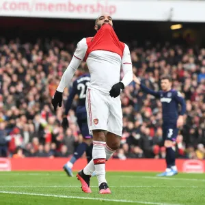 Controversial Offside Call: Lacazette's Disallowed Arsenal Goal vs West Ham, Premier League 2019-20
