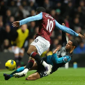 Coquelin vs Zogbia: Battle for Possession in Aston Villa vs Arsenal (2011-12) Coquelin vs Zogbia: Battle for Possession in Aston Villa vs Arsenal (2011-12)