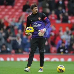 Damien Martinez (Arsenal). Manchester United 2: 1 Arsenal. Barclays Premier League Damien Martinez (Arsenal). Manchester United 2: 1 Arsenal. Barclays Premier League