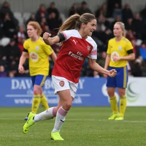 Danielle van de Donk schießt Elfmeter für den FC Arsenal Frauen gegen Birmingham City