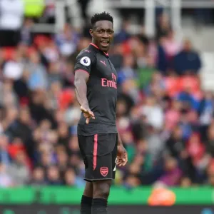 Danny Welbeck in Action: Arsenal vs. Stoke City, Premier League 2017-18