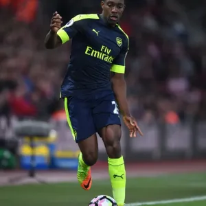 Danny Welbeck in Action: Southampton vs Arsenal, Premier League 2016-17
