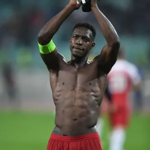 Danny Welbeck Celebrates with Arsenal Fans after UEFA Europa League Victory over Qarabag FK Danny Welbeck Celebrates with Arsenal Fans after UEFA Europa League Victory over Qarabag FK