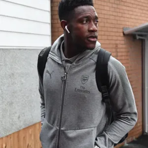 Danny Welbeck Faces Off Against Former Team: Burnley vs. Arsenal, Premier League 2017-18 Danny Welbeck Faces Off Against Former Team: Burnley vs. Arsenal, Premier League 2017-18