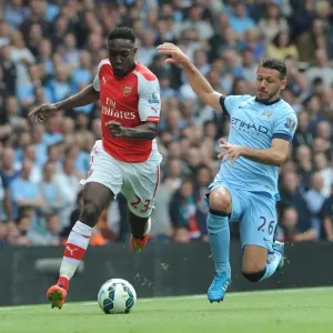 Danny Welbeck Outpaces Martin Demichelis: Thrilling Arsenal Victory over Manchester City, 2014-15 Premier League