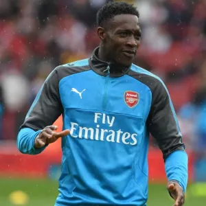 Danny Welbeck Prepares for Arsenal's Emirates Cup Clash Against SL Benfica Danny Welbeck Prepares for Arsenal's Emirates Cup Clash Against SL Benfica