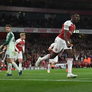 Danny Welbeck Scores Brace: Arsenal Overpowers Brentford in Carabao Cup