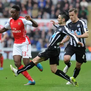Danny Welbeck vs. Remy Cabella: Clash at St. James Park - Newcastle United vs. Arsenal, Premier League 2015