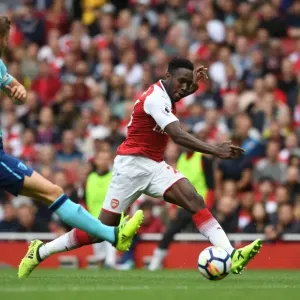 Danny Welbeck's Double: Arsenal's 3-0 Lead Over AFC Bournemouth (2017-18)