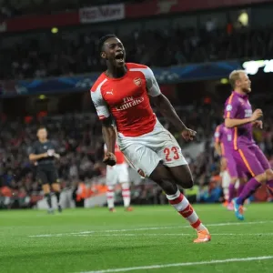 Danny Welbeck's Hat-Trick: Arsenal's Crushing 4-1 Victory Over Galatasaray in Champions League Danny Welbeck's Hat-Trick: Arsenal's Crushing 4-1 Victory Over Galatasaray in Champions League