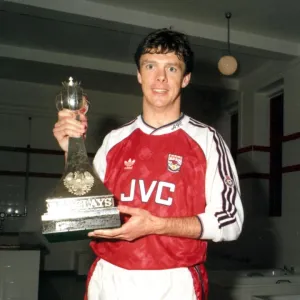 David O Leary with the Championship Trophy. Arsenal v Manchester United