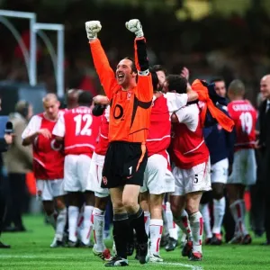 David Seaman (Arsenal) celebrates at the end of the match David Seaman (Arsenal) celebrates at the end of the match