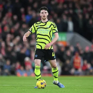 Decisive Moment: Rice in Action - Liverpool vs. Arsenal, Premier League 2023-24 Decisive Moment: Rice in Action - Liverpool vs. Arsenal, Premier League 2023-24