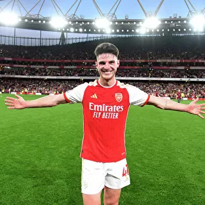 Declan Rice Celebrates Arsenal's Win Over Manchester City in the 2023-24 Premier League
