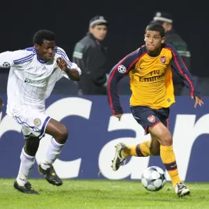 Denilson (Arsenal) Ayila Yussuf (Dynamo Kiev)